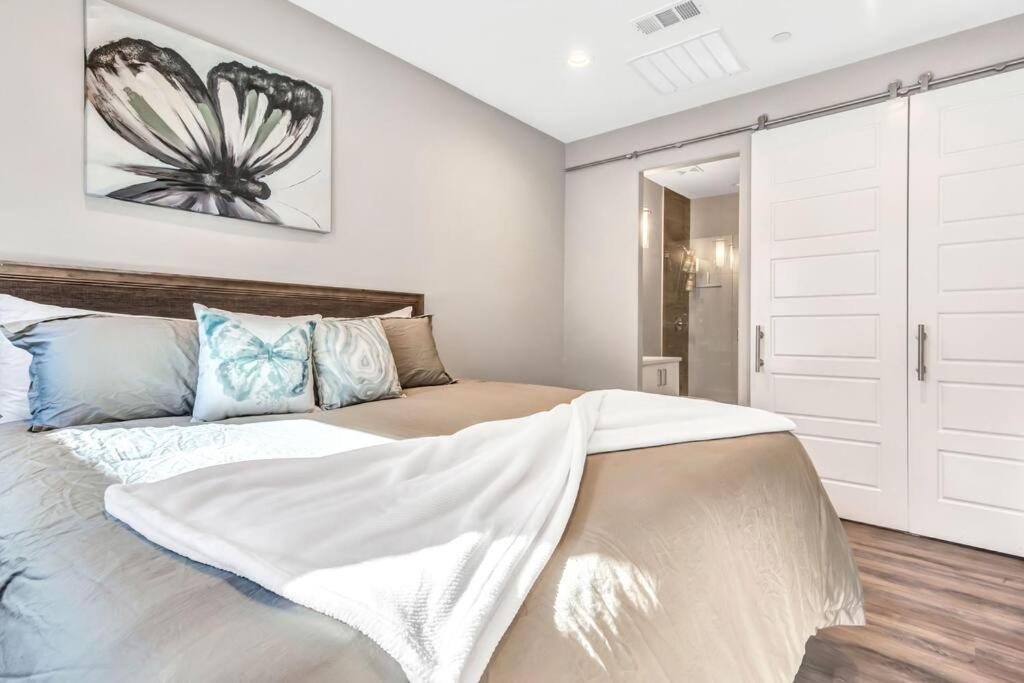 Private Rooftop Patio + 4 Story Home In Downtown Fw ฟอร์ตเวิร์ท ภายนอก รูปภาพ