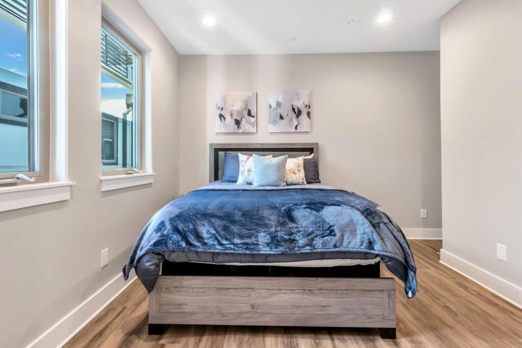 Private Rooftop Patio + 4 Story Home In Downtown Fw ฟอร์ตเวิร์ท ภายนอก รูปภาพ